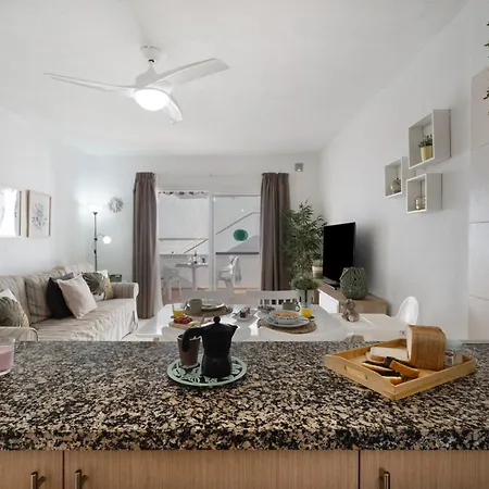 Apartamento Serene Terrace And Pool Playa de las Americas (Tenerife)
