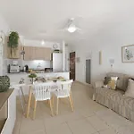 Serene Terrace And Pool 公寓
