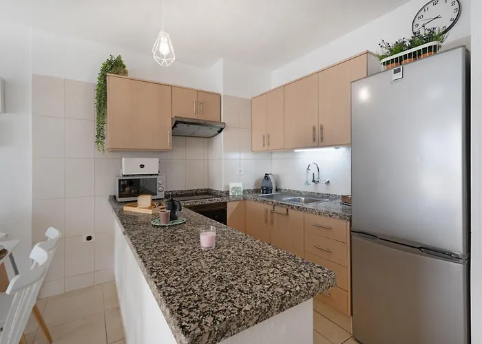 Serene Terrace And Pool Apartman